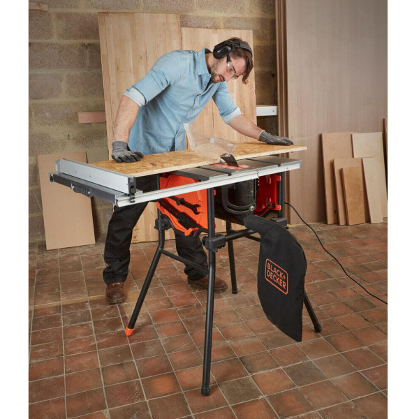 Пила настольная сетевая BLACK+DECKER BES720 настольная сетевая Пила настольная сетевая BLACK+DECKER BES720 настольная сетевая