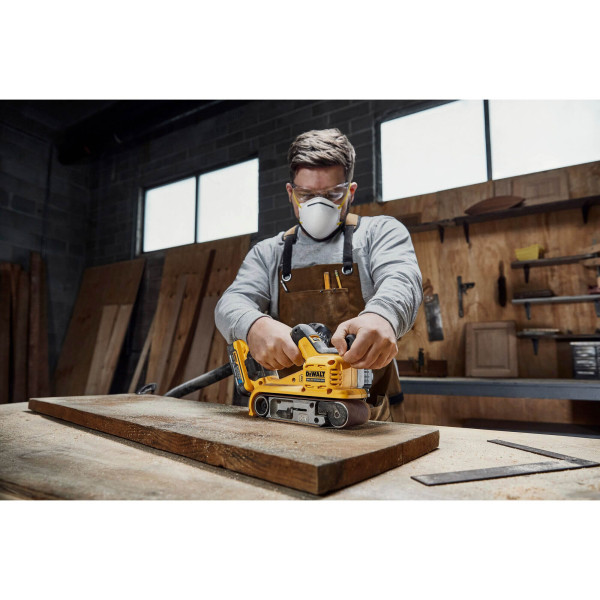 Шліфмашина стрічкова акумуляторна безщіткова DeWALT DCW220N Шліфмашина стрічкова акумуляторна безщіткова DeWALT DCW220N