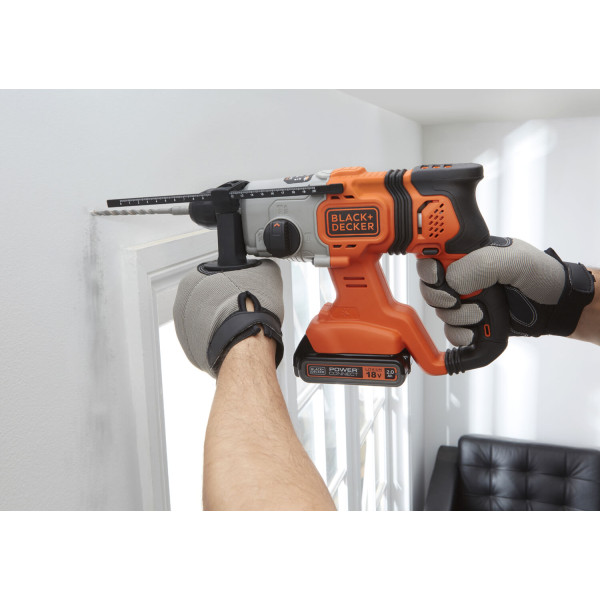 Перфоратор аккумуляторный BLACK+DECKER BCD900D1S Перфоратор аккумуляторный BLACK+DECKER BCD900D1S