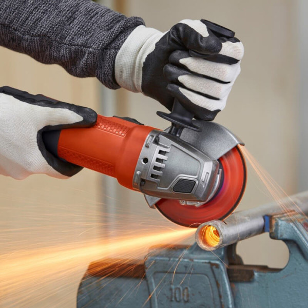 Шлифмашина угловая - болгарка сетевая BLACK+DECKER BEG120 Шлифмашина угловая - болгарка сетевая BLACK+DECKER BEG120