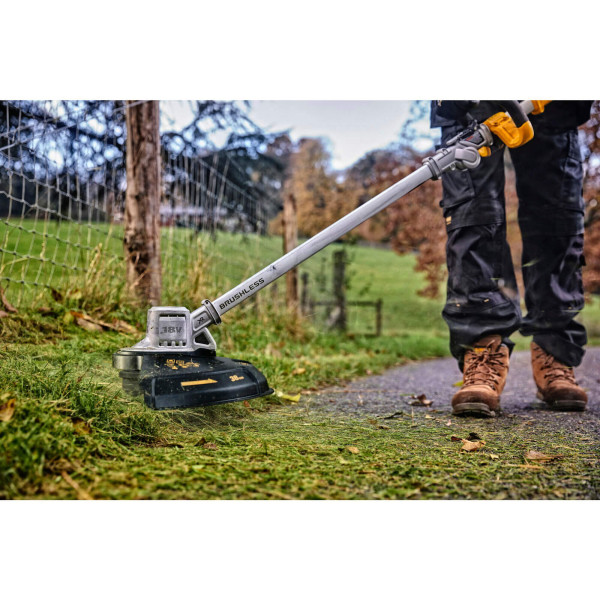 Коса аккумуляторная бесщеточная DeWALT DCMST561P1 Коса аккумуляторная бесщеточная DeWALT DCMST561P1