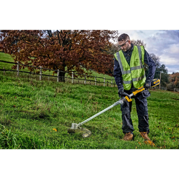 Коса аккумуляторная бесщеточная DeWALT DCMST561P1 Коса аккумуляторная бесщеточная DeWALT DCMST561P1