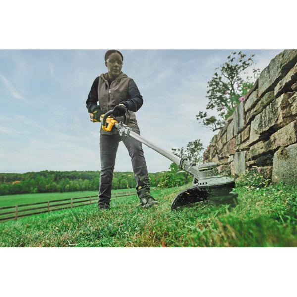 Коса аккумуляторная бесщеточная DeWALT DCMST561P1 Коса аккумуляторная бесщеточная DeWALT DCMST561P1