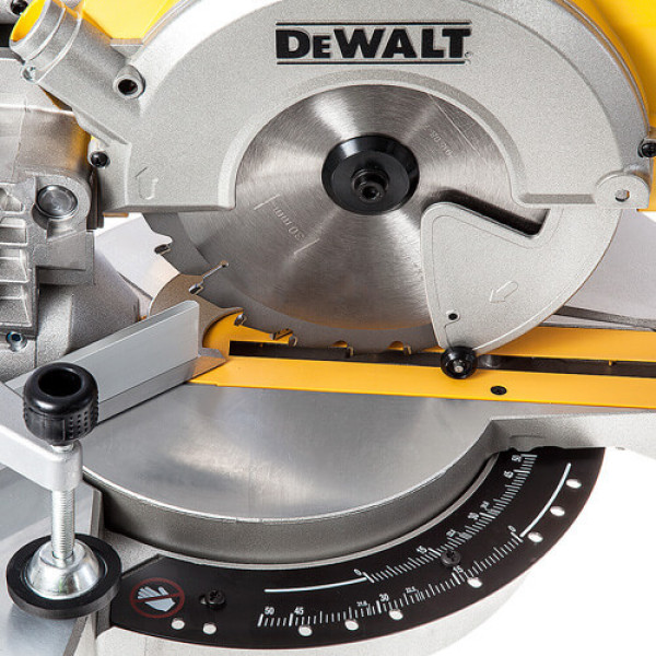 Пила настільна мережева DeWALT DWS777 Пила настільна мережева DeWALT DWS777