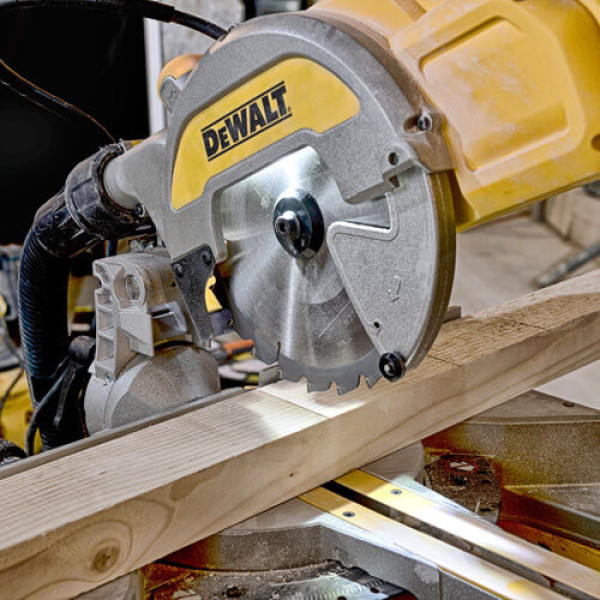 Пила настільна мережева DeWALT DWS777 Пила настільна мережева DeWALT DWS777