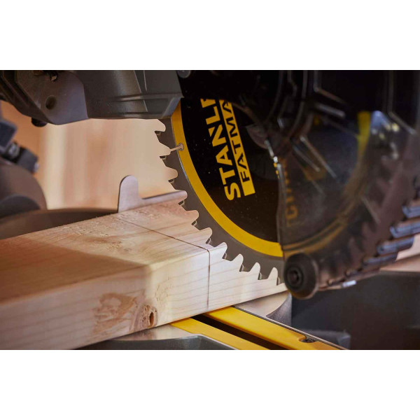 Пила торцювальна акумуляторна STANLEY FATMAX SFMCS701M1 Пила торцювальна акумуляторна STANLEY FATMAX SFMCS701M1