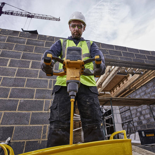 Миксер аккумуляторный DeWALT DCD240N Миксер аккумуляторный DeWALT DCD240N