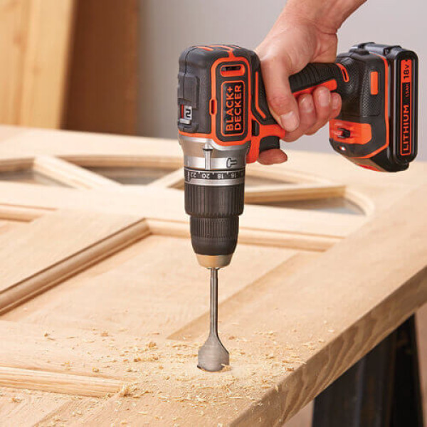 Дрель-шуруповерт аккумуляторная бесщеточный ударный BLACK+DECKER BL188KB Дрель-шуруповерт аккумуляторная бесщеточный ударный BLACK+DECKER BL188KB