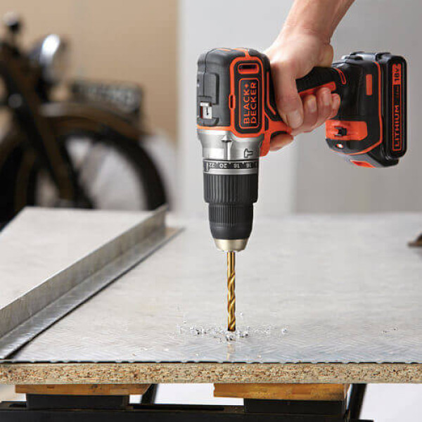 Дрель-шуруповерт аккумуляторная бесщеточный ударный BLACK+DECKER BL188KB Дрель-шуруповерт аккумуляторная бесщеточный ударный BLACK+DECKER BL188KB