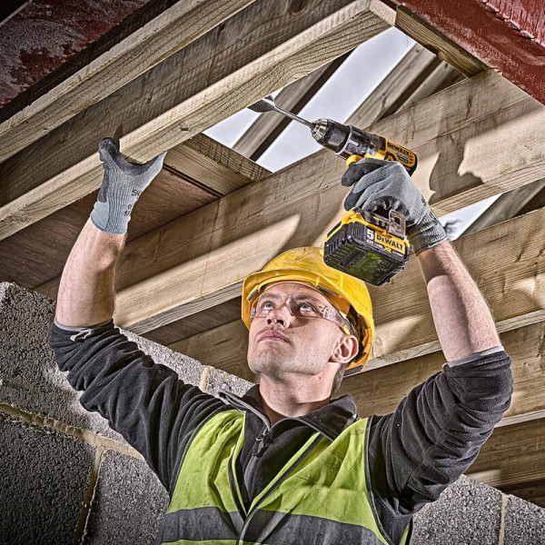 Дриль-шурупокрут акумуляторний безщітковий ударний DeWALT DCD796NT Дриль-шурупокрут акумуляторний безщітковий ударний DeWALT DCD796NT