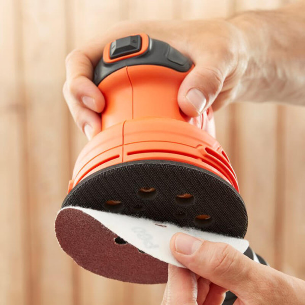 Шліфмашина ексцентрикова мережева BLACK+DECKER BEW210 Шліфмашина ексцентрикова мережева BLACK+DECKER BEW210