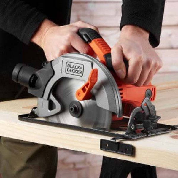 Пила дисковая сетевая BLACK+DECKER CS1550 Пила дисковая сетевая BLACK+DECKER CS1550