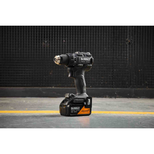 Дриль-шурупокрут McLaren F1 TEAM SPECIAL EDITION DeWALT DCD81MP2T Дриль-шурупокрут McLaren F1 TEAM SPECIAL EDITION DeWALT DCD81MP2T