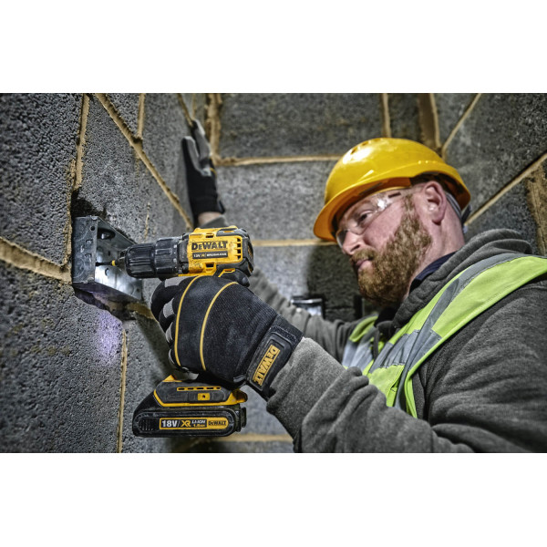 Дриль-шурупокрут акумуляторний безщітковий DeWALT DCD708N Дриль-шурупокрут акумуляторний безщітковий DeWALT DCD708N