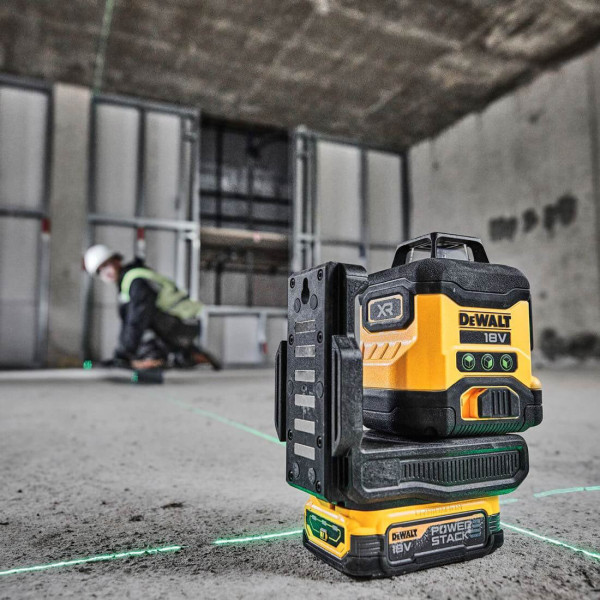 Рівень лазерний лінійний DeWALT DCLE34031N Рівень лазерний лінійний DeWALT DCLE34031N
