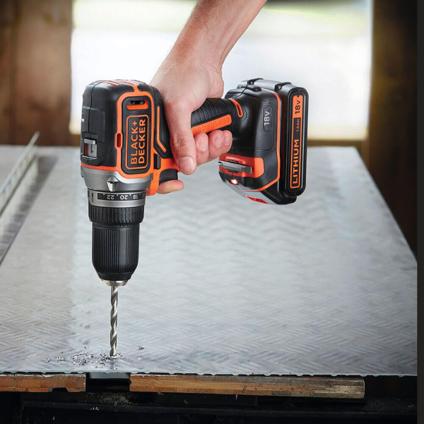 Дрель-шуруповерт аккумуляторная бесщеточный BLACK+DECKER BL186N Дрель-шуруповерт аккумуляторная бесщеточный BLACK+DECKER BL186N