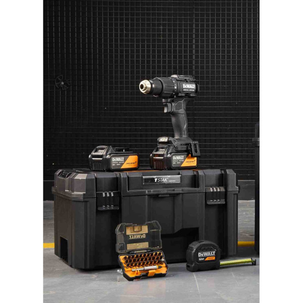 Дриль-шурупокрут ударний McLaren F1 TEAM SPECIAL EDITION DeWALT DCD86MM2KT Дриль-шурупокрут ударний McLaren F1 TEAM SPECIAL EDITION DeWALT DCD86MM2KT