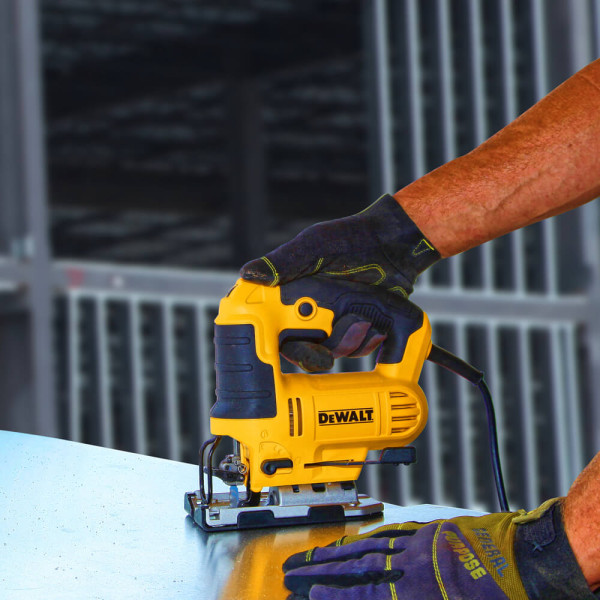 Пилка лобзикова мережева DeWALT DWE349 Пилка лобзикова мережева DeWALT DWE349