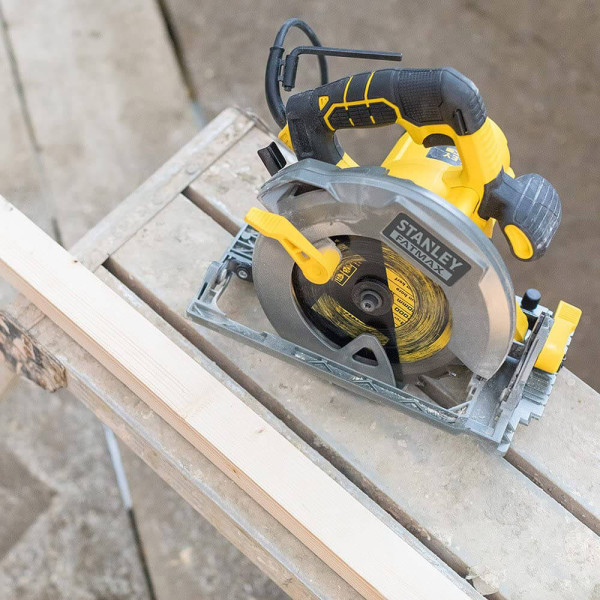 Пила циркулярная сетевая STANLEY FATMAX FME301 циркулярная сетевая Пила циркулярная сетевая STANLEY FATMAX FME301 циркулярная сетевая