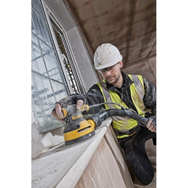 Шліфмашина ексцентрикова мережева DeWALT DWE6423 Шліфмашина ексцентрикова мережева DeWALT DWE6423