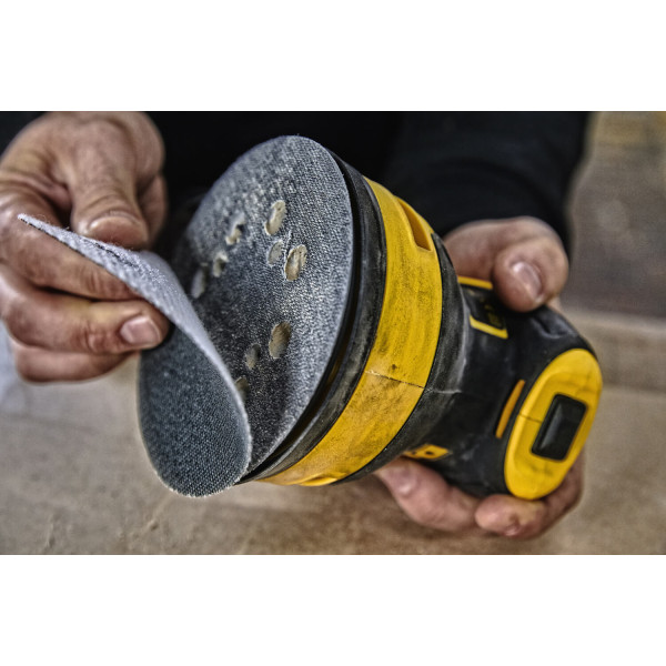Шліфмашина ексцентрикова мережева DeWALT DWE6423 Шліфмашина ексцентрикова мережева DeWALT DWE6423