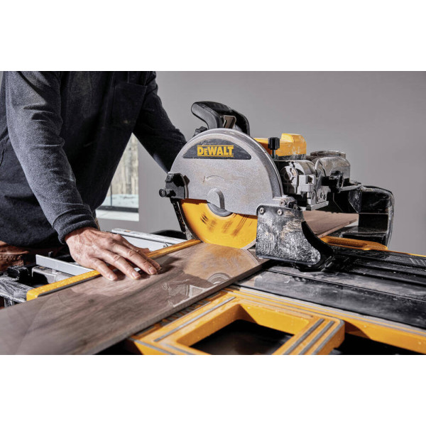 Плиткоріз настільний мережевий DeWALT D36000 Плиткоріз настільний мережевий DeWALT D36000