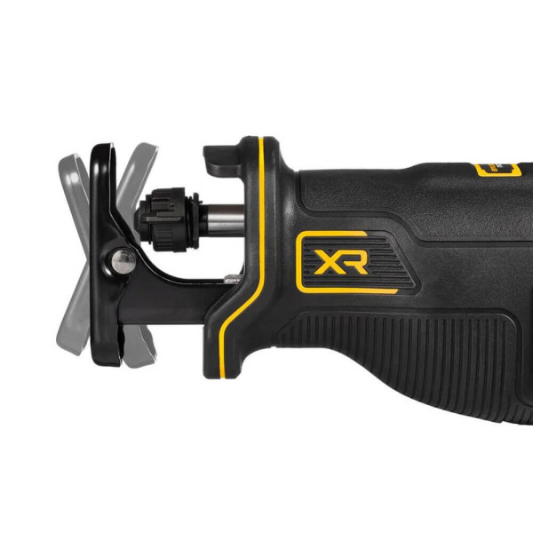 Пила сабельная аккумуляторная DeWALT DCS382N Пила сабельная аккумуляторная DeWALT DCS382N