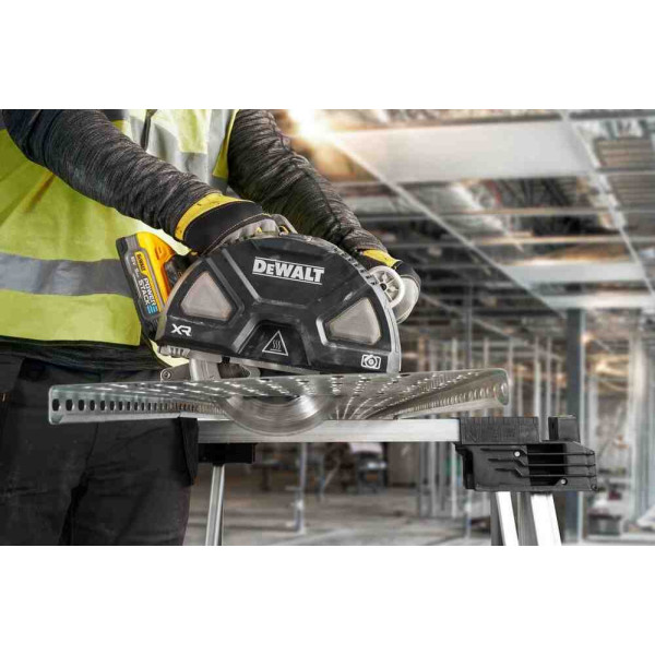 Пилка дискова по металу акумуляторна DeWALT DCS383H2 Пилка дискова по металу акумуляторна DeWALT DCS383H2