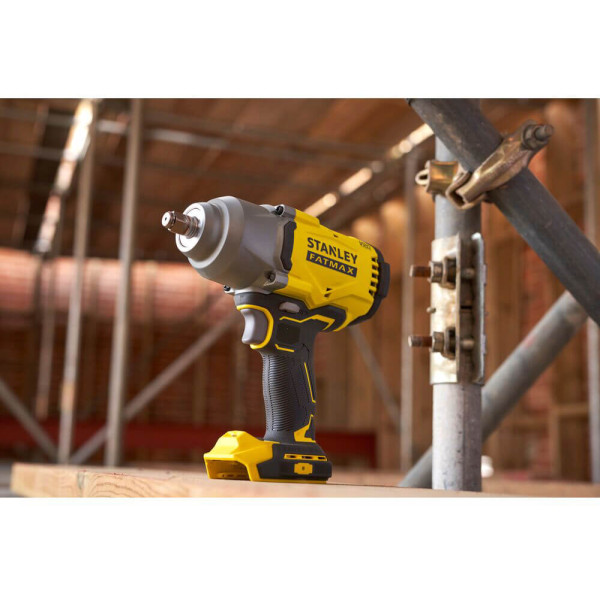 Гайковерт ударний акумуляторний STANLEY FATMAX SFMCF940M1 Гайковерт ударний акумуляторний STANLEY FATMAX SFMCF940M1