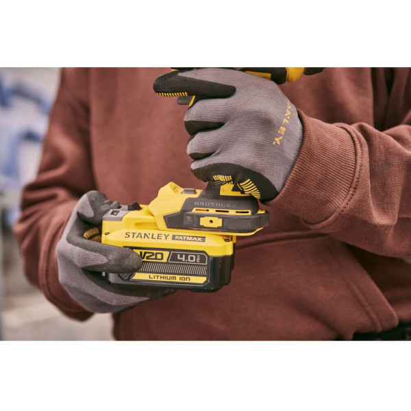 Гайковерт ударний акумуляторний STANLEY FATMAX SFMCF940M1 Гайковерт ударний акумуляторний STANLEY FATMAX SFMCF940M1