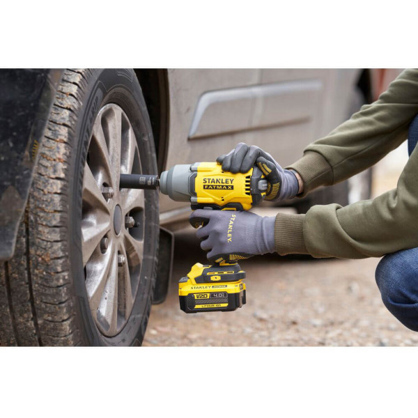 Гайковерт ударний акумуляторний STANLEY FATMAX SFMCF940M1 Гайковерт ударний акумуляторний STANLEY FATMAX SFMCF940M1