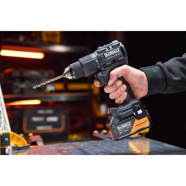 Дриль-шурупокрут ударний McLaren F1 TEAM SPECIAL EDITION DeWALT DCD86MP1T Дриль-шурупокрут ударний McLaren F1 TEAM SPECIAL EDITION DeWALT DCD86MP1T