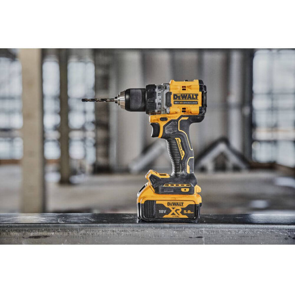 Дриль-шуруповерт акумуляторний безщітковий DeWALT DCD800P2T Дриль-шуруповерт акумуляторний безщітковий DeWALT DCD800P2T