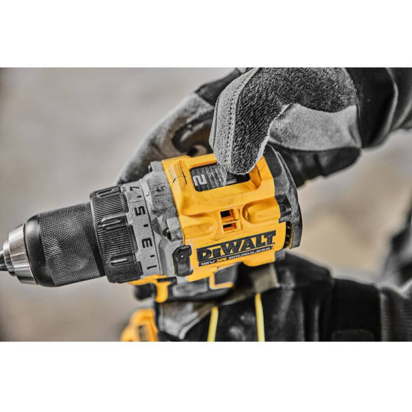Дриль-шуруповерт акумуляторний безщітковий DeWALT DCD800P2T Дриль-шуруповерт акумуляторний безщітковий DeWALT DCD800P2T