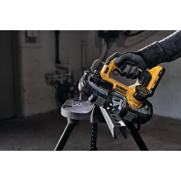 Пила стрічкова акумуляторна безщіткова DeWALT DCS377NT Пила стрічкова акумуляторна безщіткова DeWALT DCS377NT