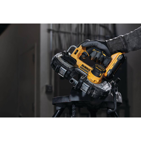 Пила стрічкова акумуляторна безщіткова DeWALT DCS377NT Пила стрічкова акумуляторна безщіткова DeWALT DCS377NT