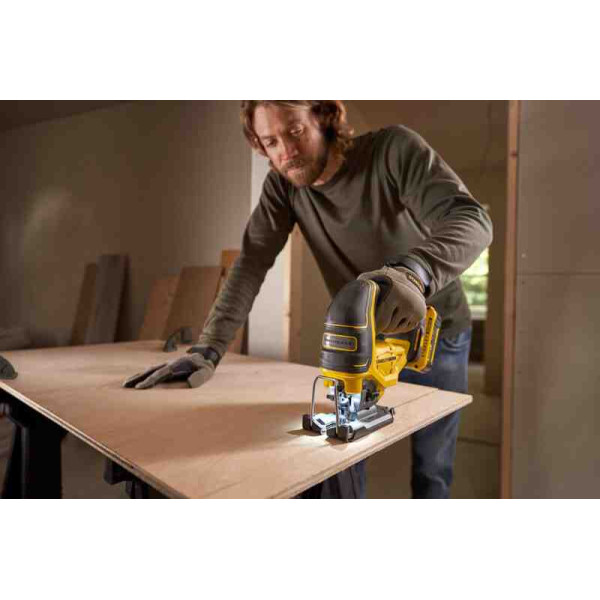 Пила лобзиковая аккумуляторная STANLEY FATMAX SFMCS650B