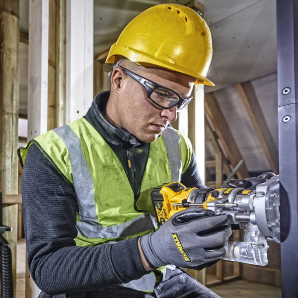 Фрезер акумуляторний безщітковий DeWALT DCW604NT Фрезер акумуляторний безщітковий DeWALT DCW604NT