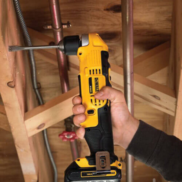 Дрель-шуруповерт аккумуляторная угловая DeWALT DCD740NT Дрель-шуруповерт аккумуляторная угловая DeWALT DCD740NT