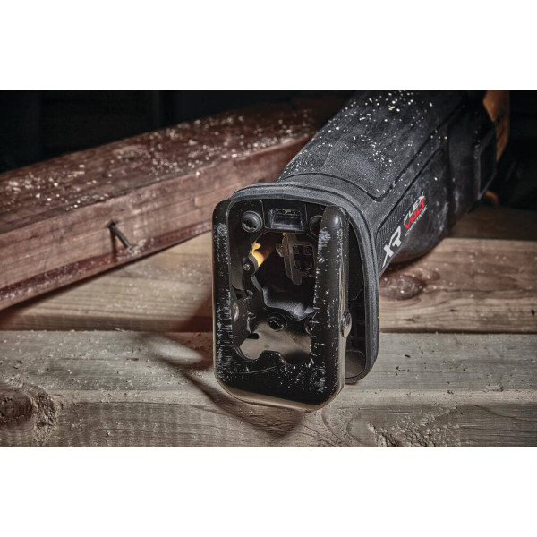Пила сабельная аккумуляторная DeWALT DCS386NT Пила сабельная аккумуляторная DeWALT DCS386NT