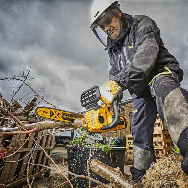 Пила ланцюгова акумуляторна безщіткова DeWALT DCM565P1 Пила ланцюгова акумуляторна безщіткова DeWALT DCM565P1