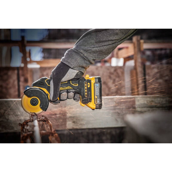 Пила дискова універсальна акумуляторна безщіткова DeWALT DCS438N Пила дискова універсальна акумуляторна безщіткова DeWALT DCS438N