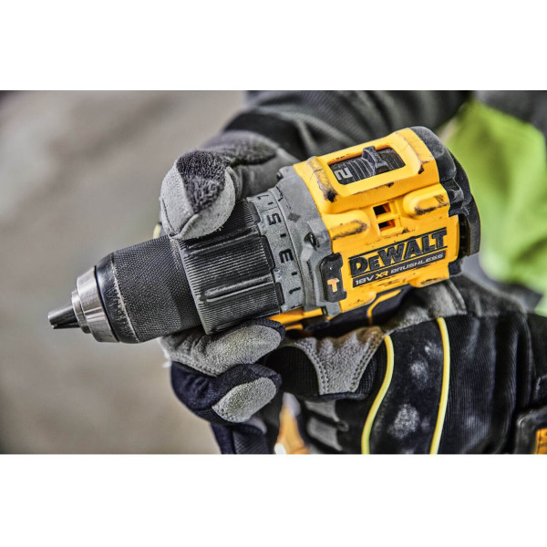 Дриль-шурупокрут акумуляторний безщітковий ударний DeWALT DCD805P2T Дриль-шурупокрут акумуляторний безщітковий ударний DeWALT DCD805P2T