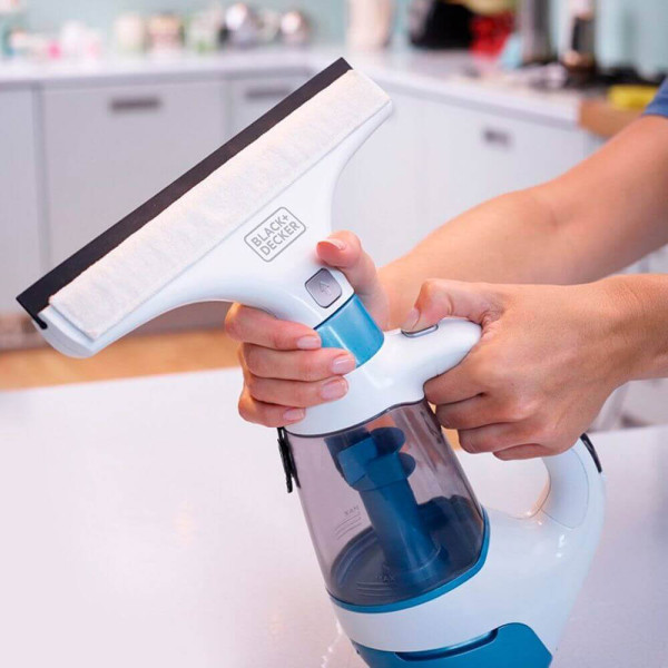 Пылесос-стеклоочиститель BLACK+DECKER WW100 Пылесос-стеклоочиститель BLACK+DECKER WW100