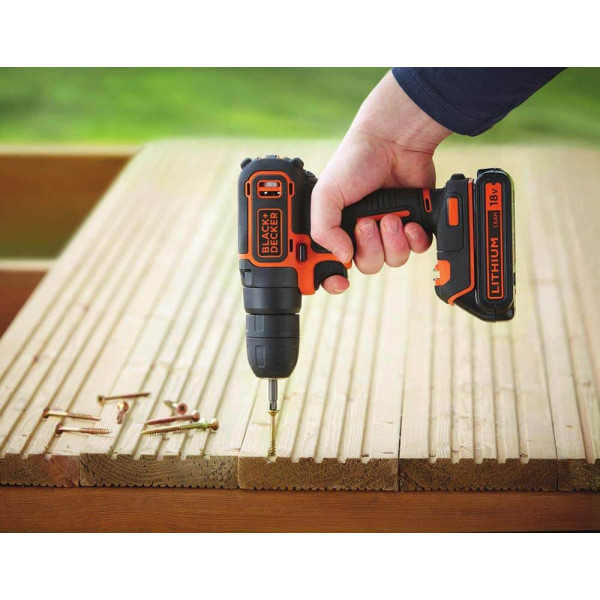 Дриль-шурупокрут акумуляторний BLACK+DECKER BDCDC18KB Дриль-шурупокрут акумуляторний BLACK+DECKER BDCDC18KB