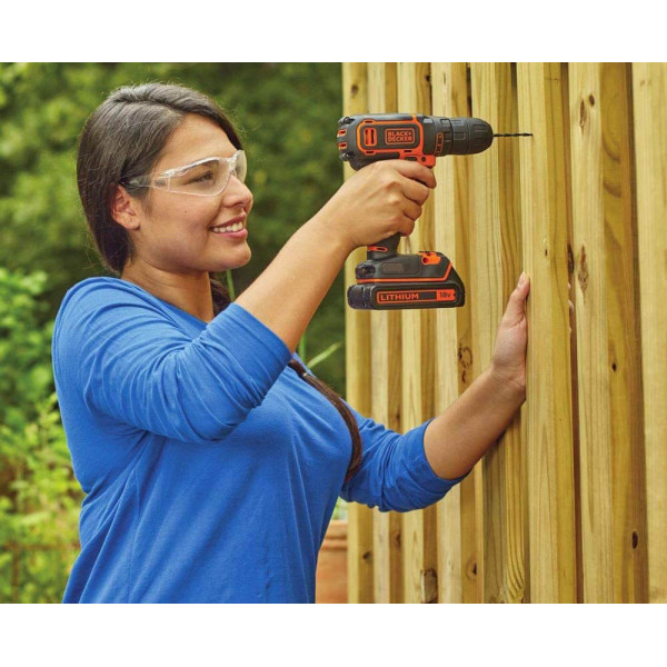 Дриль-шурупокрут акумуляторний BLACK+DECKER BDCDC18KB Дриль-шурупокрут акумуляторний BLACK+DECKER BDCDC18KB