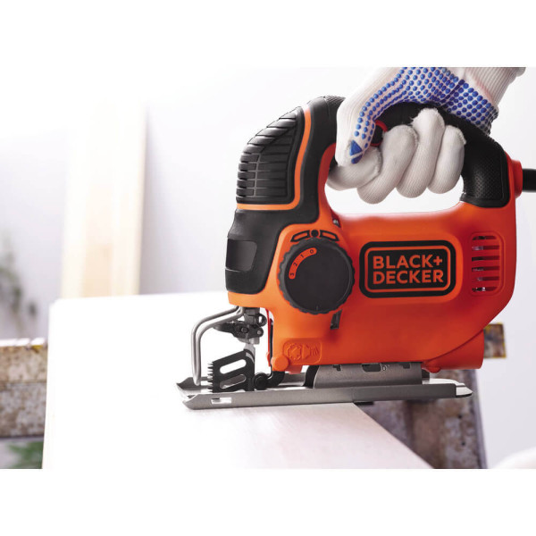 Пила лобзиковая сетевая BLACK+DECKER KS901PEK Пила лобзиковая сетевая BLACK+DECKER KS901PEK